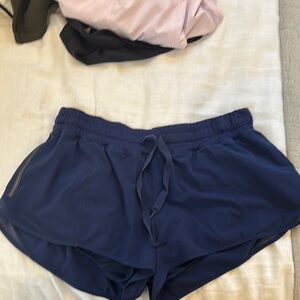 OLD lululemon shorts 2.5 Inch